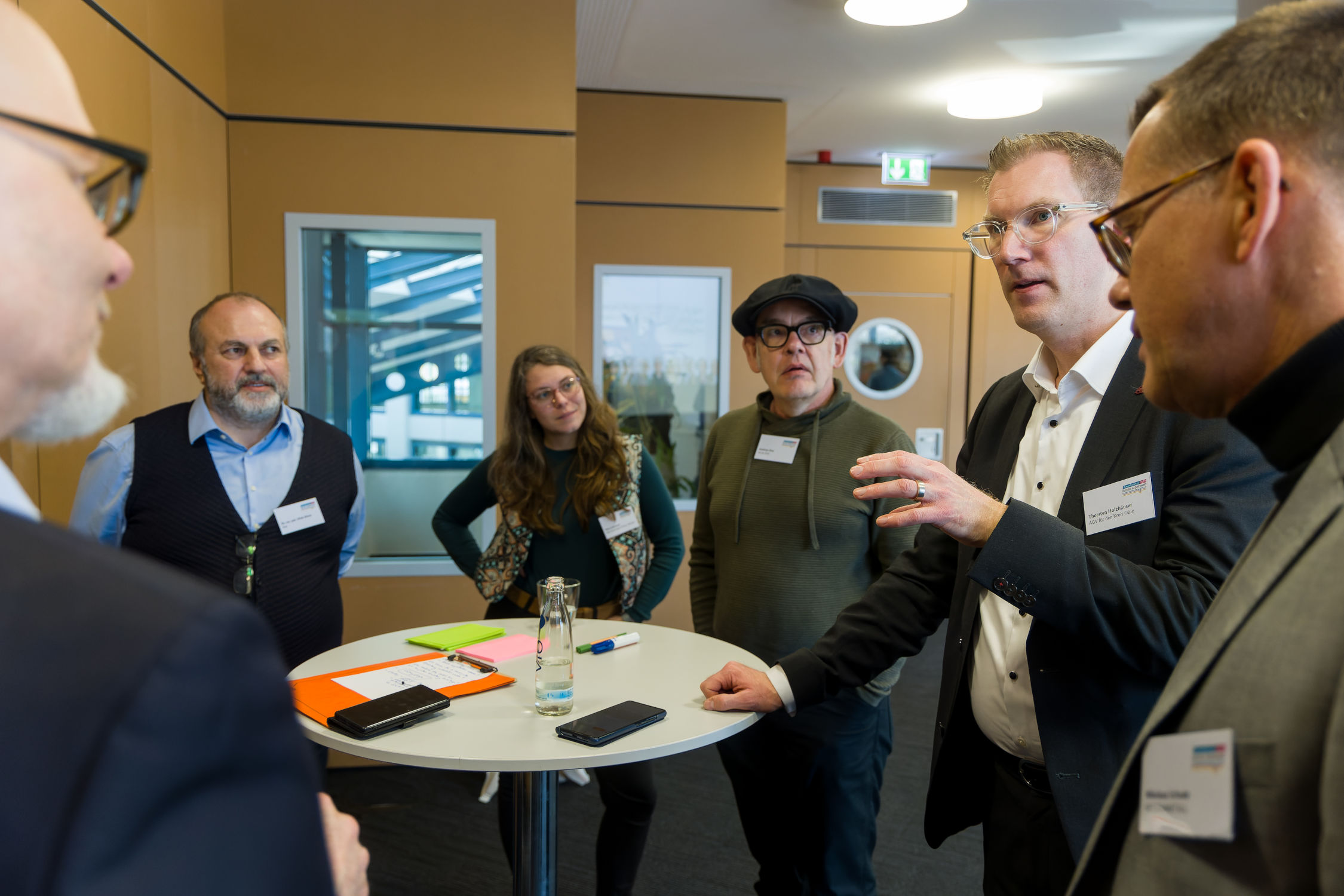 Gruppendiskussion am Stehtisch